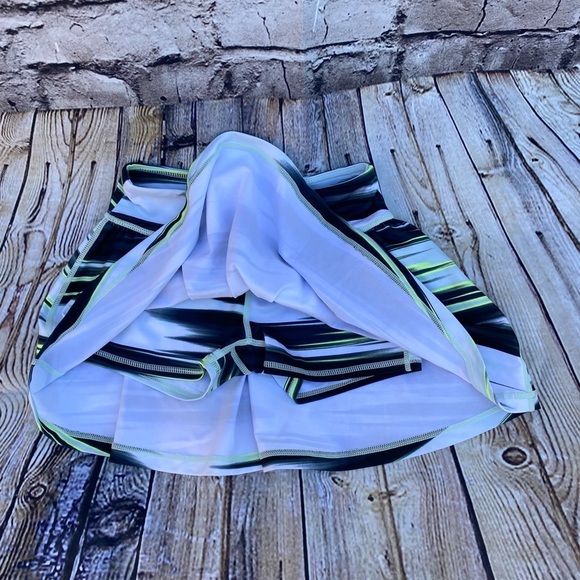 Girls Zella skort - Picture 2 of 4